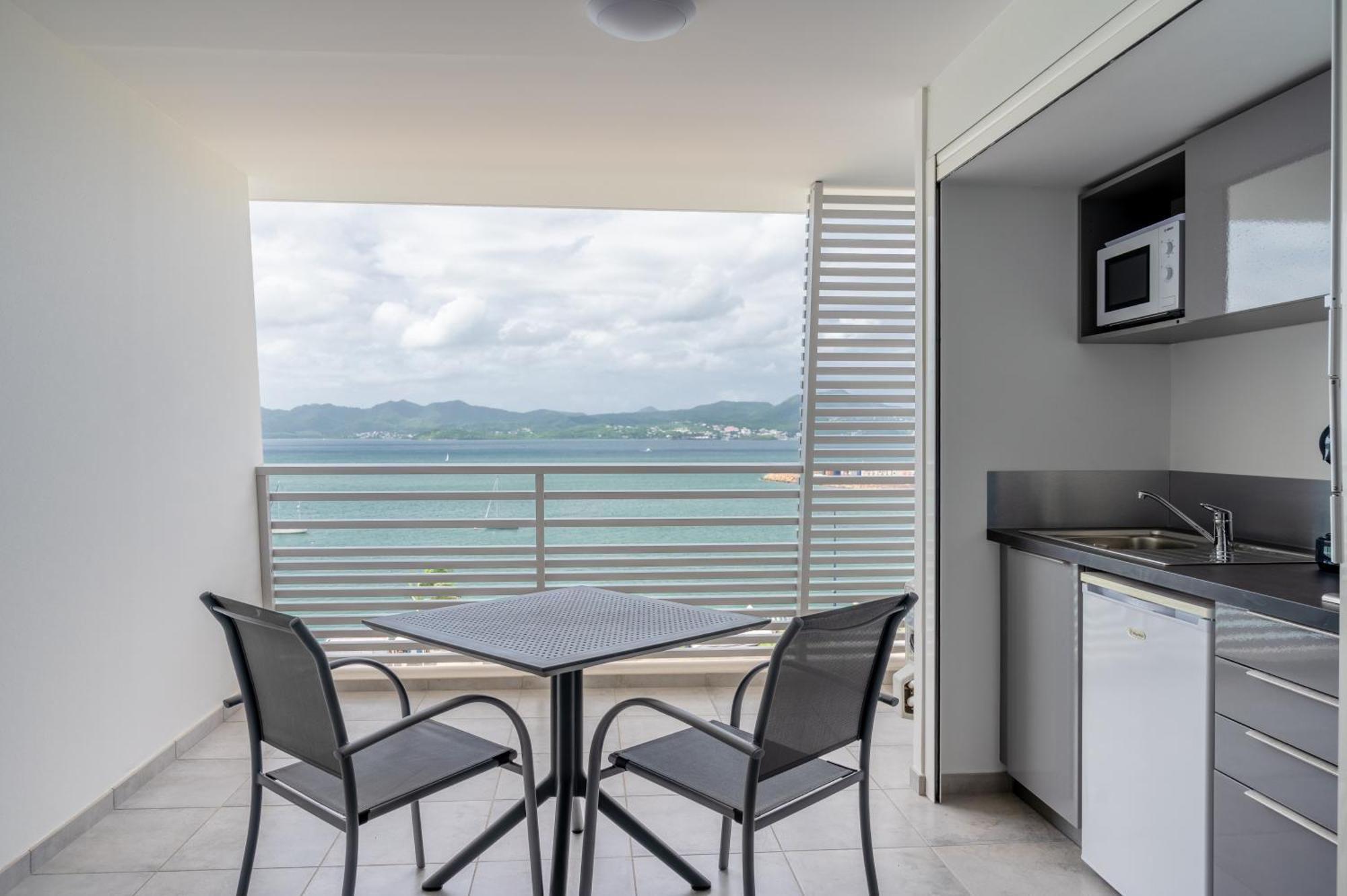 B&B Home Fort-De-France Marina Екстер'єр фото