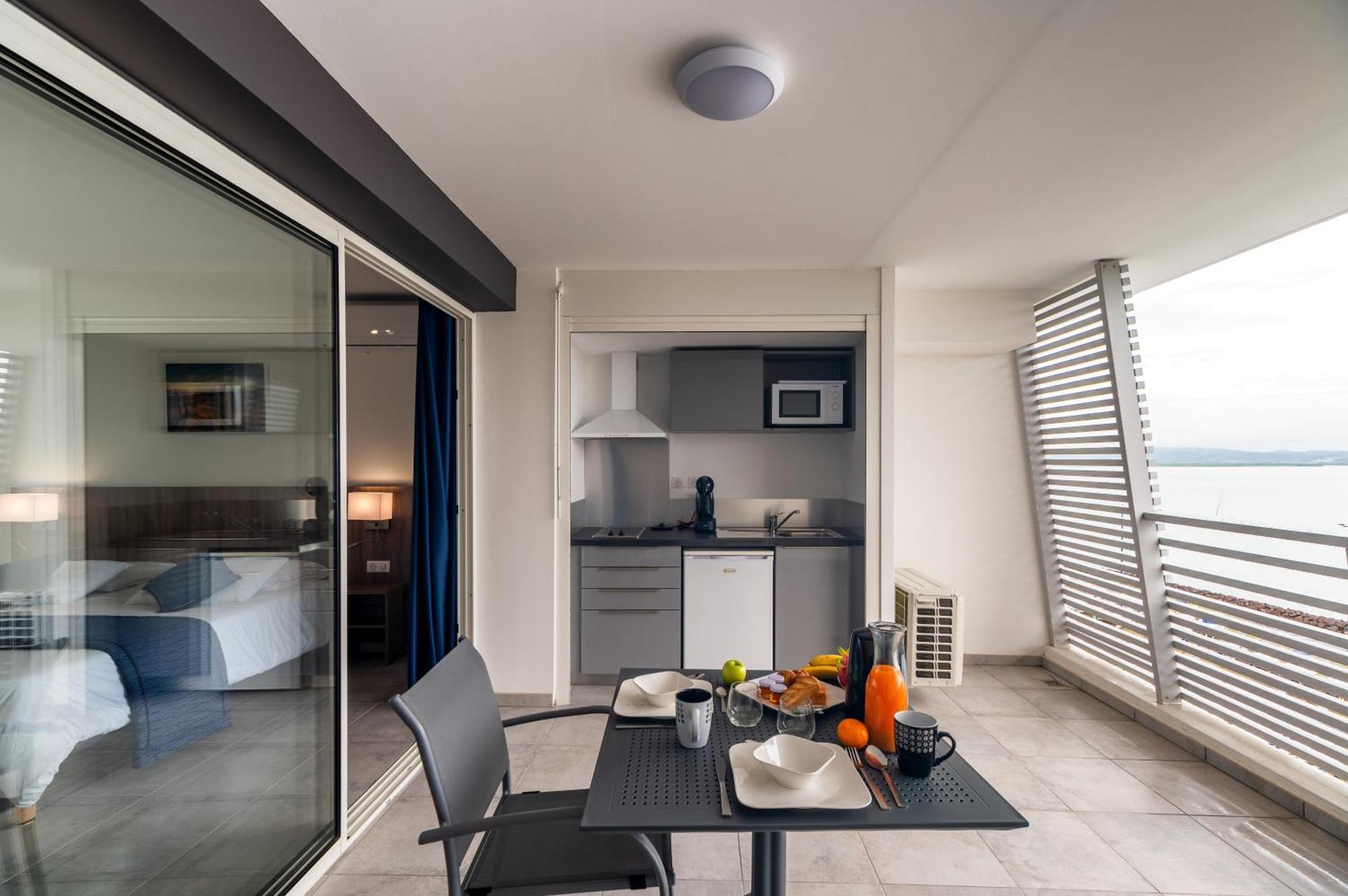 B&B Home Fort-De-France Marina Екстер'єр фото