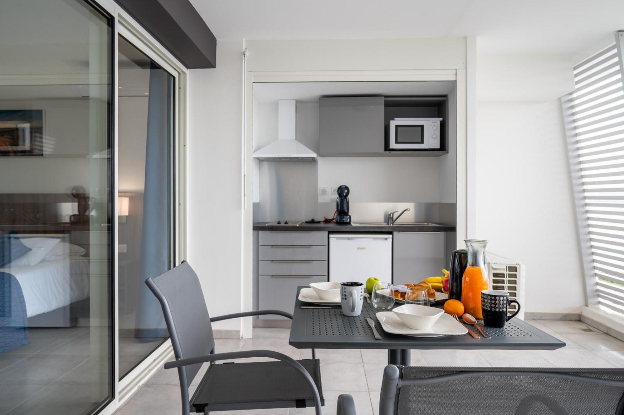 B&B Home Fort-De-France Marina Екстер'єр фото